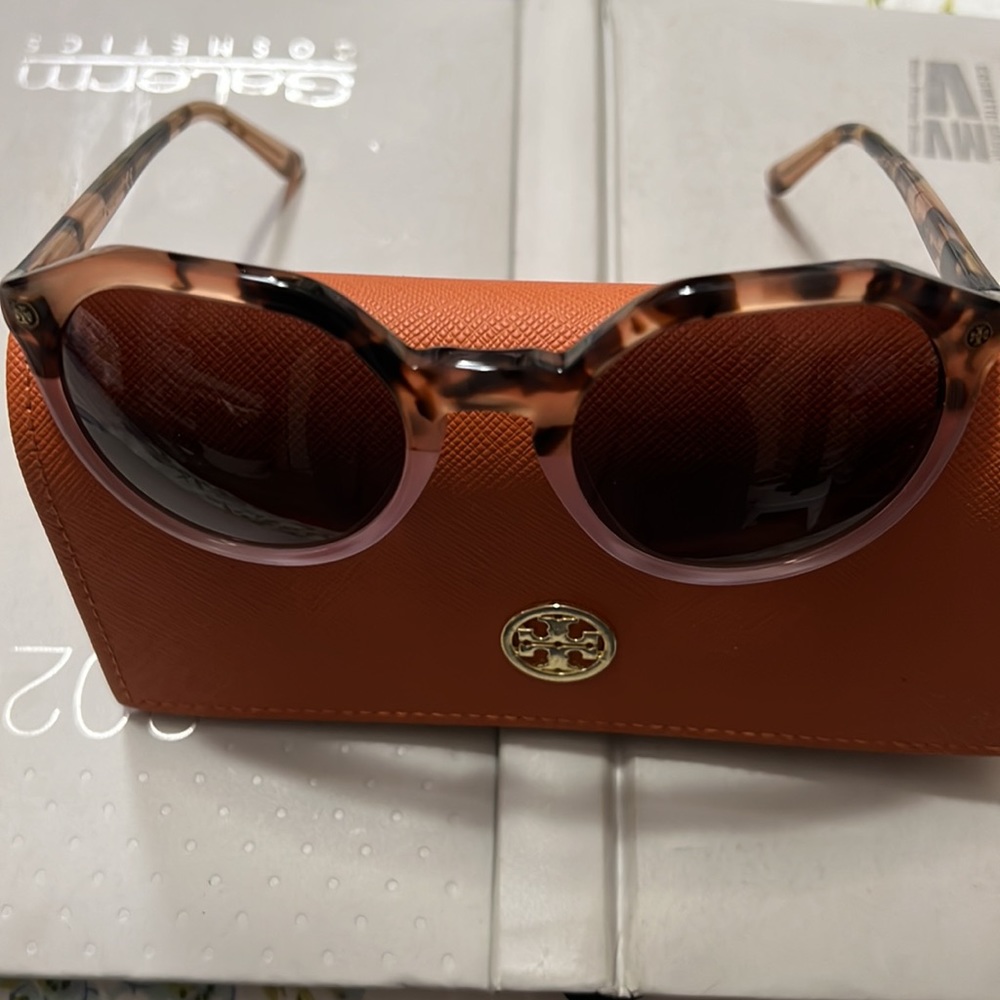 Tory Burch sun glasses